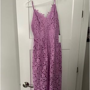Astr lilac lace midi dress